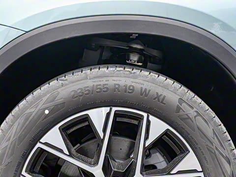 2025�� �Ŀ� GLC 260 L 4MATIC ������