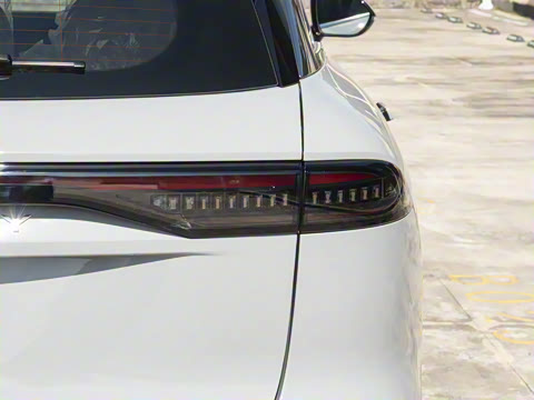 2025�� 2.0T ��������� 5��