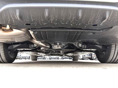 2025�� �Ŀ� C 260 L �˶���