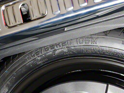 2025�� 55 TFSI quattro ������