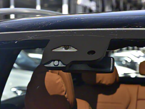 2025�� �Ŀ� GLC 260 L 4MATIC ������