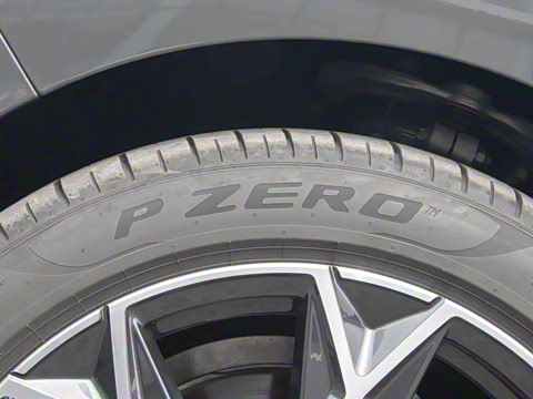 2023�� 735Li ������װ