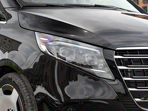 2025�� V 300 L ����������