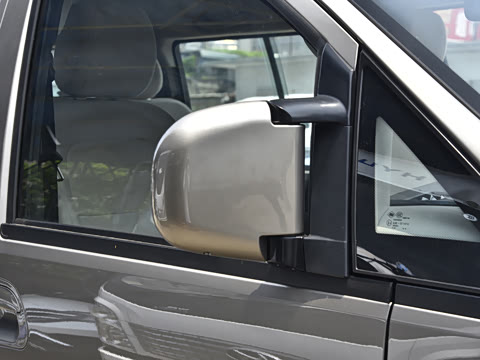 2025�� M5 1.6L ��������� 7��