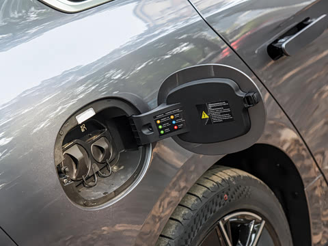 2022�� EV ������ 715KMǰ���콢��