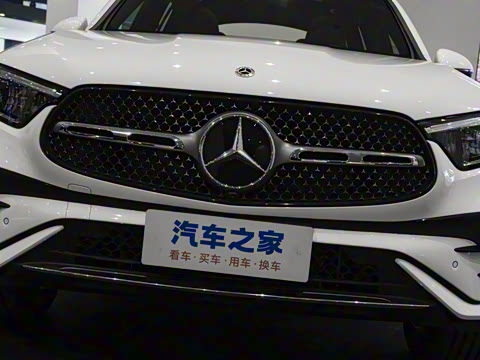 2025�� �Ŀ� GLC 260 L 4MATIC ������