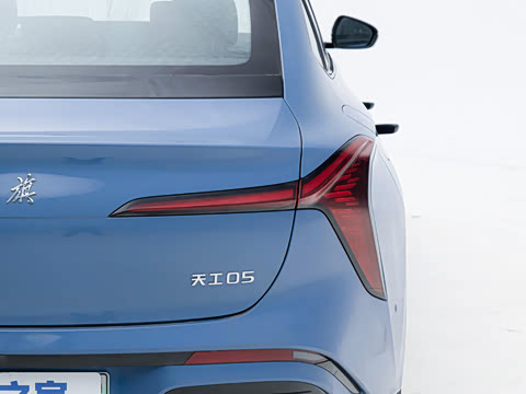 2025�� 750��ѡ��