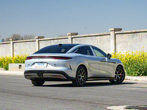 2025�� EV ���������״��콢��