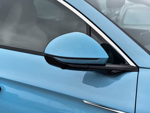 2025�� 702 �Ǽ�˫�������ٰ�