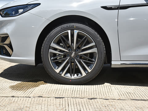 2025�� 2.0T DCT ������