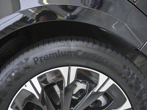 2025�� 2.0T ��; 7��