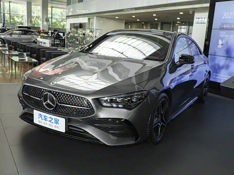 2025�� CLA 260 4MATIC
