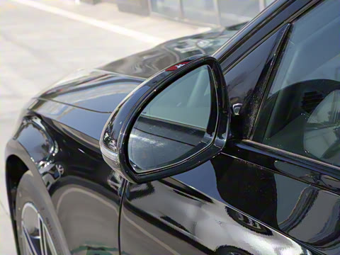 2025�� E 260 �˶���