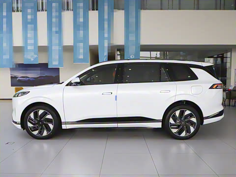 2025�� 210Ultra���Ȱ� 6��