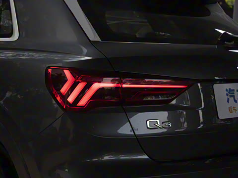 2025�� quattro 45�����ذ� 35TFSI ʱ�ж�����