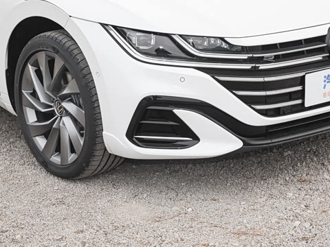 2025�� 380TSI ��Ŀ ������