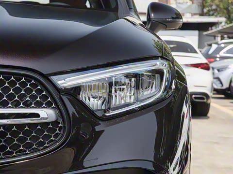 2025�� �Ŀ� GLC 300 L 4MATIC ������ 5��