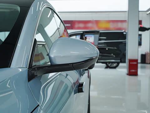 2025�� 555���˰�