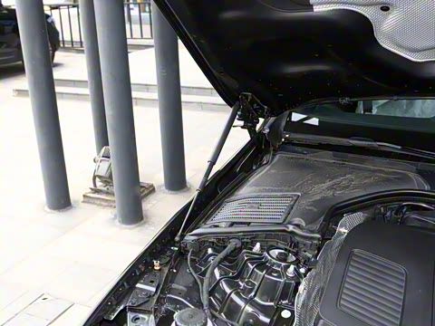 2024�� �Ŀ� C 200 L �˶���