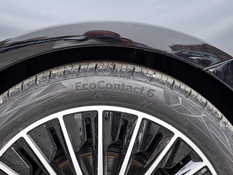 2025�� CLE 260 ���ܳ�