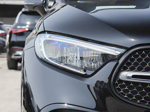 2025�� �Ŀ� GLC 300 L 4MATIC ������ 7��