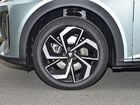 2025�� 520Max �����Ǽ�AD PRO�����