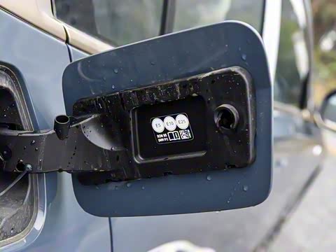 2025�� 525Li M�˶���װ