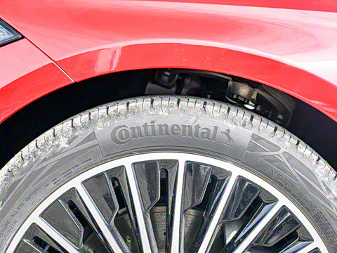 2025�� CLE 260 ���ܳ�