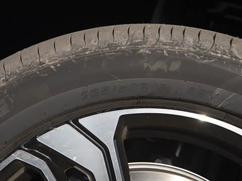 2025�� EM-i 115km ̽��+��