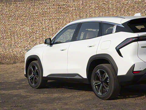 2025�� EM-i 115km ̽��+��