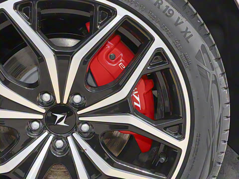 2025�� ���� 650ProѲ����