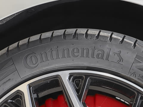 2025�� ���� 650ProѲ����