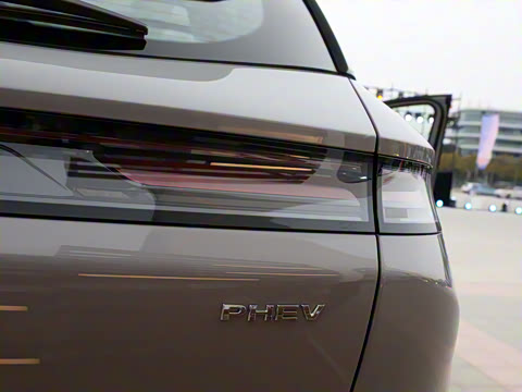 2025�� 210km ������