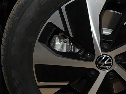 2025�� ̽��L 330TSI ������Ӣ