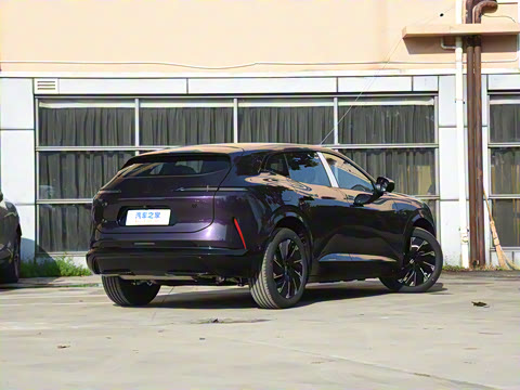 2024�� Pro+���̰�