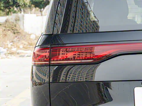 2025�� DM-i 1.5T 180km ��Խ��