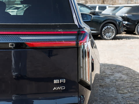 2025�� 180 ��������Ultra���� 6��