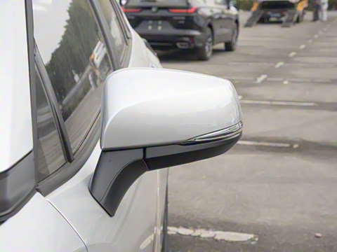 2024�� 2.0L CVT����plus��