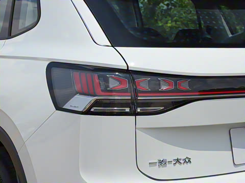 2025�� �Ŀ� ������ 300TSI