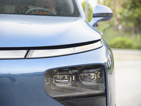 2025�� 680 ������������ Max