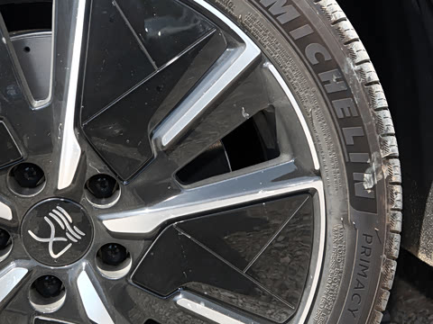 2025�� EV 701KM�����״��콢��