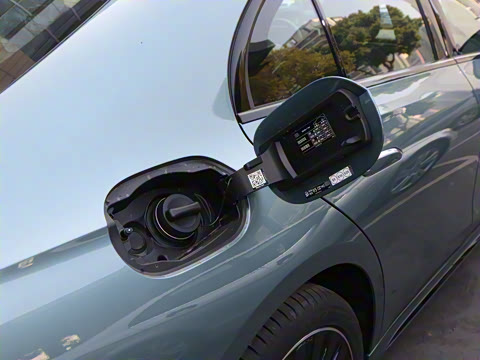 2025�� E 300 �������˶���