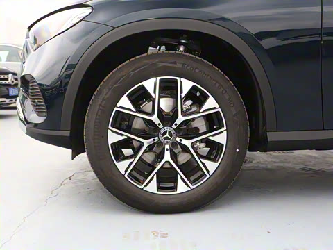 2024�� GLC 260 L 4MATIC ������ 5��