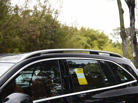 2025�� �Ŀ� GLC 260 L 4MATIC ������