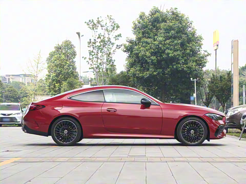 2025�� CLE 300 4MATIC �����ͽ��ܳ�