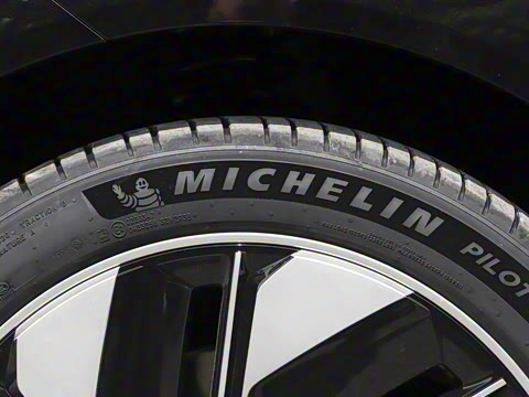 2025�� 636Max���Ȱ� 5��