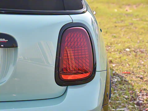 2025�� JOHN COOPER WORKS CABRIO