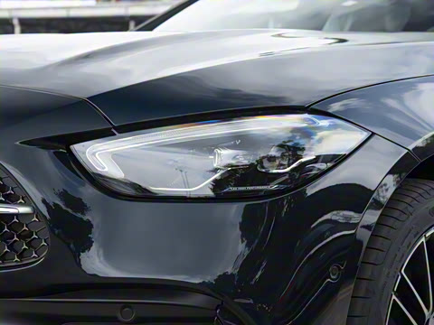 2025�� �Ŀ� C 260 L �˶���