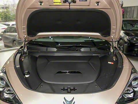 2025�� 688MAX 160kW