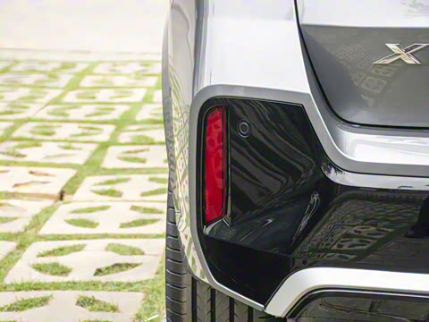 2024�� xDrive25Li M�˶���װ